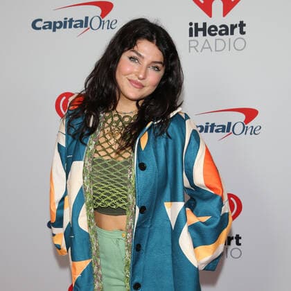 10 December 2021 - New York, New York - .Emmy Meli in the Press Room at Z100 s iHeartRadio Jingle Ball 2021 held at Madison Square Garden. New York USA - ZUMAa123 20211210_zaa_a123_157 Copyright: xJ.xLINGOx