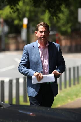 CAMERON DICK PRESSER, Queensland Treasurer Cameron Dick arrives to speak at a press conference in Brisbane, Sunday, December 12, 2021. Queensland will prepare to open its borders to COVID hotspots from 1am tomorrow. ( NO ARCHIVING, EDITORIAL USE ONLY, NO USE IN BOOKS WITHOUT CONSENT BRISBANE QUEENSLAND AUSTRALIA  Copyright: xJONOxSEARLEx 20211212001605789129