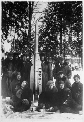 GIRD-H rocket designed by Friedrich Zander 6718863 10.11.1933 Mmebers of the jet propulsion research group (GRID) are seen here with the GIRD-H rocket designed by Friedrich Zander, a Soviet scientist and inventor who designed the first Soviet liquid-fuel rocket, before its launch at Nakhabino testing site, Moscow Region, November 1933. RIA Novosti Nakhabino Moscow region Russia  Copyright: xRIAxNovostix