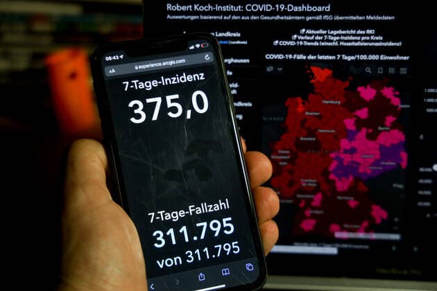 Coronavirus in Germany Covid 19 Dashboard of the Robert Koch Institute 14 12 2021 Robert Koch Institute 7 days incidence 375.0 7 days number of cases 311 795 COVID 19 cases 6 562 429 addition by 30 823 compared to previous day COVID 19 deaths 106 227 addition by 473 compared to previous day