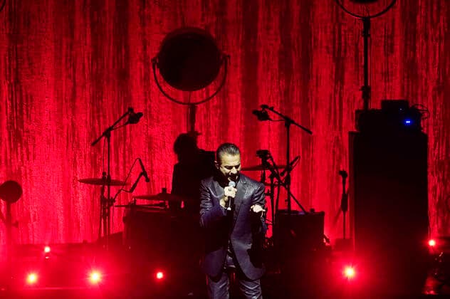 Dave Gahan Soulsavers live at a concert for the new album Imposter at Admiralspalast Berlin, 13 12 2021 Foto:xT.xBartillax xFuturexImage