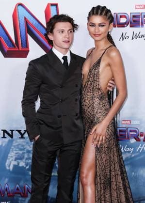 Los Angeles Premiere Of Columbia Pictures Spider-Man: No Way Home Actor Tom Holland and actress Zendaya Coleman arrive at the Los Angeles Premiere Of Columbia Pictures Spider-Man: No Way Home held at the Regency Village Theatre on December 13, 2021 in Westwood, Los Angeles, California, United States. Westwood California United States  Copyright: xImagexPressxAgencyx originalFilename:collin-losangel211214_npEyC.jpg