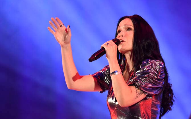 Entertainment Bilder des Tages Finnish singer Tarja Turunen performs during the Christmas Together concert in Zlin, Czech Republic, December 14, 2021. (CTKxPhoto DaliborxGluck) CTKPhotoP2021121408377  dg004