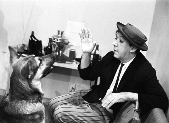 Actor Yuri Nikulin 787480 25.09.1971 Circus performer Yuri Vladimirovich Nikulin in the tiring-room. Alexander Makarov Sputnik Moscow Russia  Copyright: xAlexanderxMakarovx