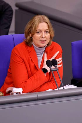 Bärbel Bas at the 9 session of the German Bundestag in the Reichstag building Berlin, 16 12 2021 Foto:xC.xHardtx xFuturexImage