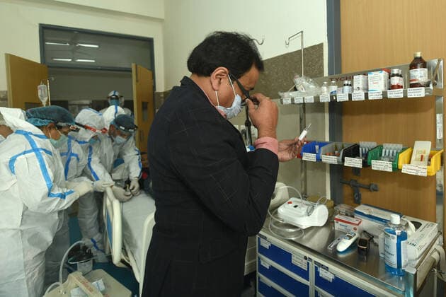 NOIDA, INDIA - DECEMBER 18: In the view increasing Covid-19 cases across the country, Noida Health Department organised a mock drill at Bhangel PHC in Sector 110, on December 18, 2021 in Noida, India. (Photo by Sunil Ghosh Hindustan Times ) Daily Life Amid Coronavirus Pandemic In India