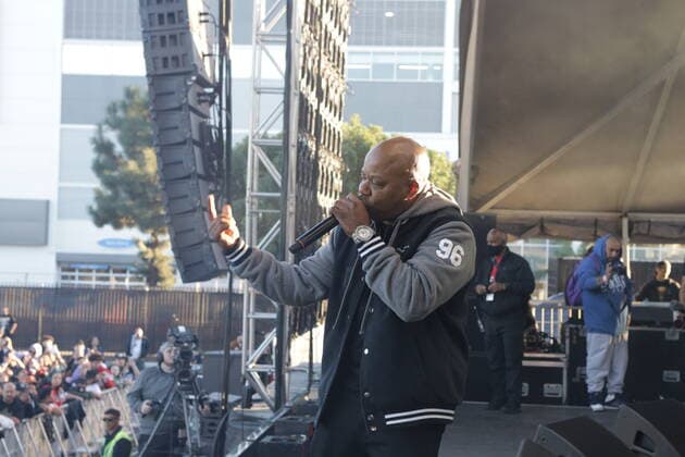 December 18, 2021, Los Angeles, California, USA: Hip-hop artist Too Short raps on stage at the Once Upon A Time in LA concert Los Angeles USA - ZUMAs215 20211218_zap_s215_007 Copyright: xAlexanderxSeyumx