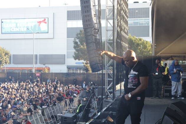 December 18, 2021, Los Angeles, California, USA: Hip-hop artist Too Short raps on stage at the Once Upon A Time in LA concert Los Angeles USA - ZUMAs215 20211218_zap_s215_009 Copyright: xAlexanderxSeyumx