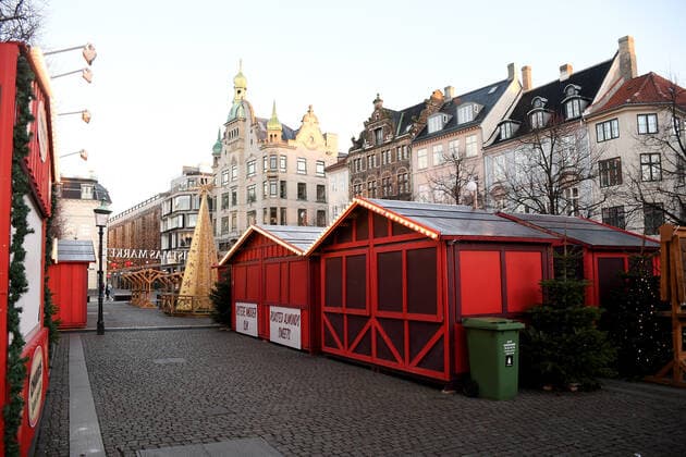 Copenhagen Denmark. 19 December 2021 New ormicorn restrrictions high omicron surge in Denmark there Denmark closed all christmnas market from tdoay sunday 19 december 2021 these are from Christnas Market closed in Copenhagen Denamrk. (Photo..Francis Joseph Dean Dean Pictures)