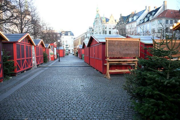 Copenhagen Denmark. 19 December 2021 New ormicorn restrrictions high omicron surge in Denmark there Denmark closed all christmnas market from tdoay sunday 19 december 2021 these are from Christnas Market closed in Copenhagen Denamrk. (Photo..Francis Joseph Dean Dean Pictures)