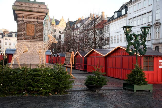 Copenhagen Denmark. 19 December 2021 New ormicorn restrrictions high omicron surge in Denmark there Denmark closed all christmnas market from tdoay sunday 19 december 2021 these are from Christnas Market closed in Copenhagen Denamrk. (Photo..Francis Joseph Dean Dean Pictures)