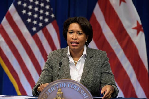 December 20, 2021, Washington, DC, United States: Mayor Muriel Bowser speaks about Covid-19 Situational Update during a press conference at John A. Wilson building in Washington DC, USA. Washington United States - ZUMAs197 20211220_zaa_s197_121 Copyright: xLeninxNollyx