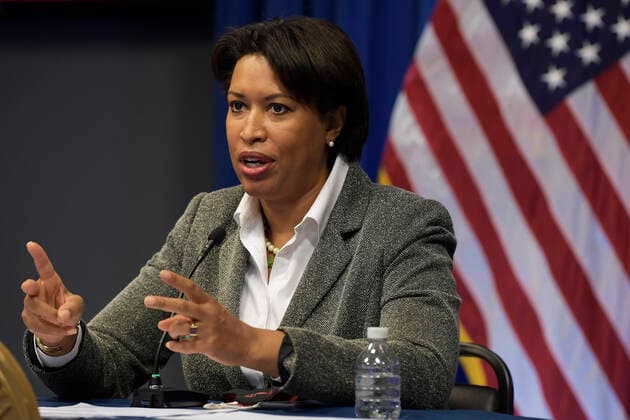 December 20, 2021, Washington, DC, United States: Mayor Muriel Bowser speaks about Covid-19 Situational Update during a press conference at John A. Wilson building in Washington DC, USA. Washington United States - ZUMAs197 20211220_zaa_s197_127 Copyright: xLeninxNollyx