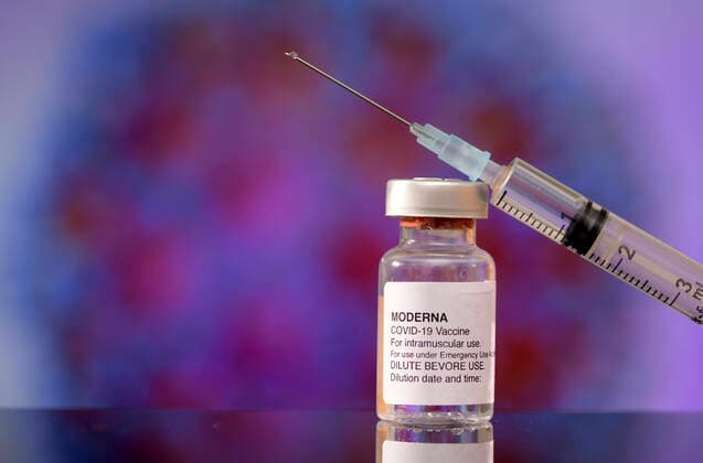 21 12 2021, symbol picture vaccines, Moderna, high effectiveness in boosting against the new virus variant Omikron 21 12 2021, symbol picture vaccines 21 12 2021, symbol picture vaccines
