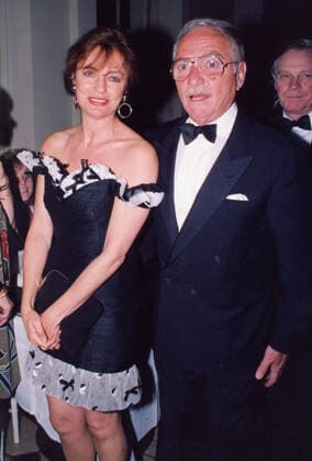 Jacqueline Bisset and Roger Lorangerie Beaumont Los Angeles.CA.USA. LIBRARY. Jacqueline Bisset and Roger Lorangerie Beaumont. Early 1990s. LMK30-SLIB201221PBOR-001 