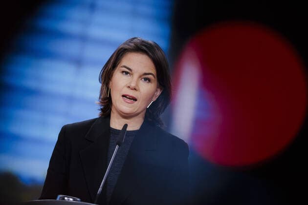 News Themen der Woche KW51 News Bilder des Tages Bundesaussenministerin Annalena Baerbock (Buendnis 90 Die Gruenen), gibt im Auswaertigen Amt ein Statement zum Thema Afghanistan ab. Berlin, 23.12.2021 Berlin Germany *** Foreign Minister Annalena Baerbock Buendnis 90 Die Gruenen , gives a statement on Afghanistan at the Foreign Office Berlin, 23 12 2021 Berlin Germany Copyright: xThomasxTrutschelx