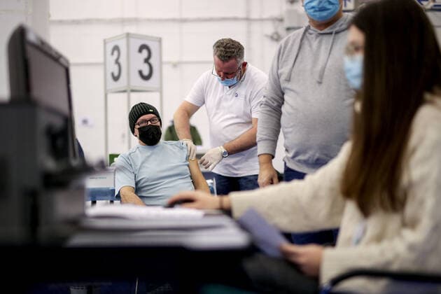 A year ago, vaccination against COVID-19 officially started in Croatia A man receives a COVID-19 vaccine injection at Zagreb Fair, in Zagreb, Croatia, on December 27, 2021. A year ago, vaccination against COVID-19 officially started in Croatia. From 27 December 2020 to 26 December 2021, Croatia has administered a total of 4,647,360 doses of COVID vaccine so far. Assuming every person needs 2 doses, that™s enough to have vaccinated about 57.1% of the country™s population. IgorxKralj PIXSELL