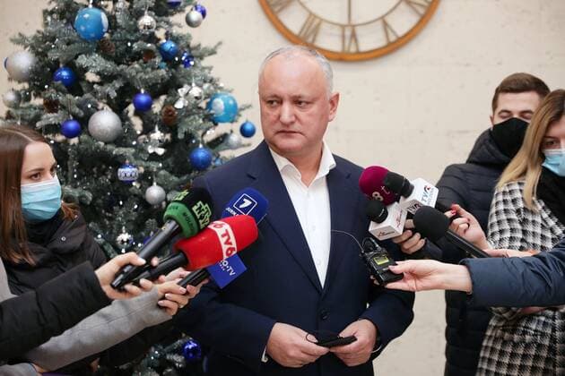 News Themen der Woche KW52 News Bilder des Tages Moldova Dodon Embezzlement Trial 6734080 29.12.2021 Moldovan former president Igor Dodon, leader of the Socialists and Communists electoral block, speaks to the media at the Prosecutors Office, Chisinau, Moldova. Mihai Karaush Sputnik Chisinau Moldova  Copyright: xMihaixKaraushx