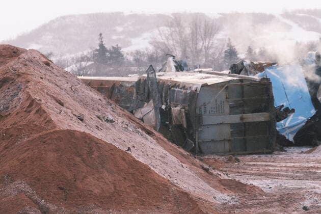 December 29, 2021, Craven, SK, Canada: A pile of potash sits by railcars at the site of a CP train derailment near Craven, Sask. on Wednesday, Dec. 29, 2021. Craven Canada  - ZUMAc35_ 20211229_zaf_c35_016 Copyright: xMichaelxBellx