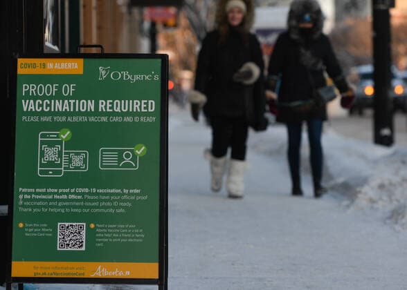 Daily Life In Edmonton During The Covid-19 Pandemic Proof of Vaccination Required sign outside O Byrne s Irish Pub in Edmonton. On Thursday, December 30, 2021, in Edmonton, Alberta, Canada. Edmonton Canada  Copyright: xArturxWidakx originalFilename: widak-dailylif211230_npdt8.jpg