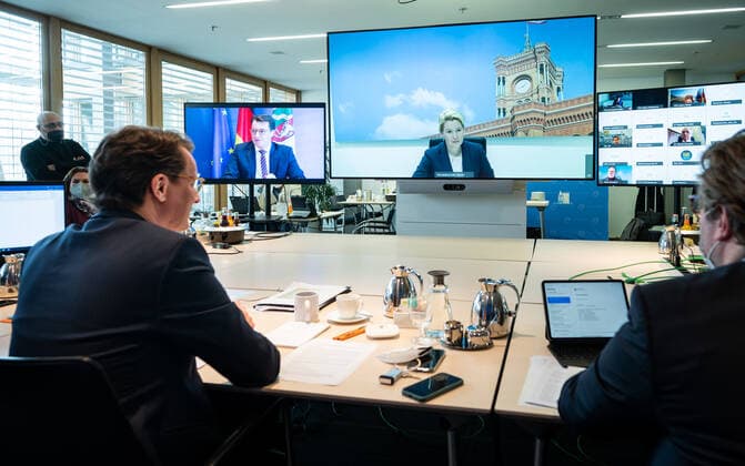 Consultations between the federal and state governments on corona measures Hendrik Wüst CDU , Minister President of North Rhine-Westphalia and Ch Poolfoto dpa ,EDITORIAL USE ONLY