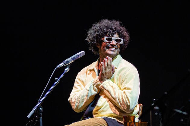 SÃO PAULO, SP - 08.01.2022: SHOW CRIOLO - The singer Criolo, to celebrate his love for samba, presents ?Samba Só?, a show with classics of immortal samba musicians and authorial compositions, the presentation took place at Sesc Vila Mariana, south of the capital. Sao Paulo, January 8, 2022. x2158415x  VanxCampos