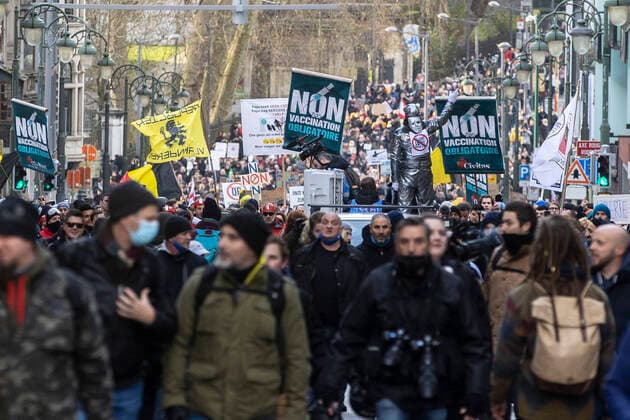 09 01 2022 , Brussels , Belgium , Thousands demonstrate against the governments corona measures in Belgium and against compulsory vaccination , light rioting after end of demonstration