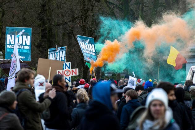 09 01 2022 , Brussels , Belgium , Thousands demonstrate against the governments corona measures in Belgium and against compulsory vaccination , light rioting after end of demonstration