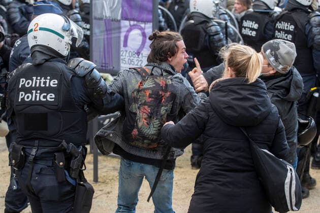09 01 2022 , Brussels , Belgium , Thousands demonstrate against the governments corona measures in Belgium and against compulsory vaccination , light rioting after end of demonstration