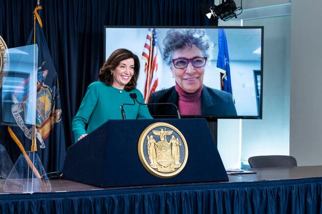 NY: Governor Hochul holds a COVID-19 Briefing Dr. Mary T. Bassett speaks vitually during Governor Kathy Hochul holding a COVID-19 briefing at New York City governor’s office on 633 3rd Avenue. Governor was joined in person by Acting Commissioner NYS Division of Homeland Security & Emergency Services Jackie Bray and virtually by Dr. Mary T. Bassett, Acting Department of Health Commissioner. New York New York United States Copyright: LevxRadin