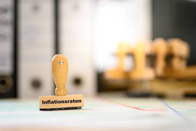 Stock- und Symbolbilder Bezeichnung auf dem Stempel bzw. auf den Stempeln: Inflation, Wertverlust, Geldverlust, Deflation, Hyperinflation, Geldpolitik, Europa, USA, Asien, Geld, Behörde, Preissteigerungsrate, Teuerung, Güter und Dienstleistungen verteuern sich. Preise sämtlicher Güter steigen also kontinuierlich an. Kaufkraft, Kaufkraftverlust. Inflationisrate, Inflationsraten Hamburg Studio Hamburg Deutschland *** Stock and symbol images designation on the stamp or on the stamps inflation, loss of value, money loss, deflation, hyperinflation, monetary policy, Europe, USA, Asia, money, authority, price increase rate, inflation, goods and services increase in price prices of all goods thus continuously increase in purchasing power, loss Copyright: xLobeca FelixxSchlikisx