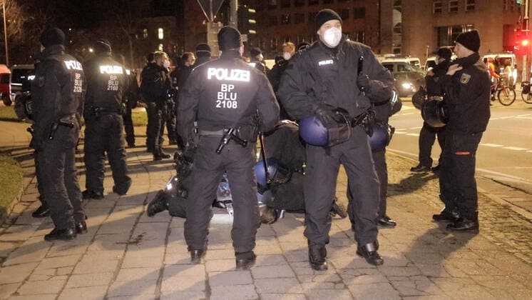 ID 496 The city of Dresden prepared on Thursday evening for one of the largest cross-thinker demons