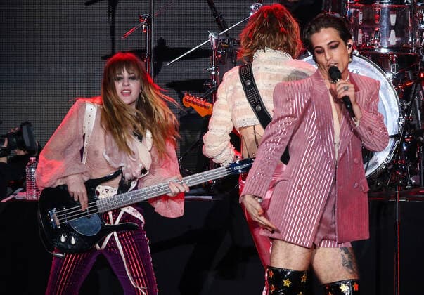January 15, 2022, Inglewood, CA, USA: INGLEWOOD, CALIFORNIA - JANUARY 15: Maneskin - Victoria De Angelis and Damiano David perform onstage at the 2022 iHeartRadio ALTer EGO presented by Capital One at The Forum on January 15, 2022 in Inglewood, California. Inglewood USA - ZUMAs181 20220115_zea_s181_028 Copyright: xImagespacex