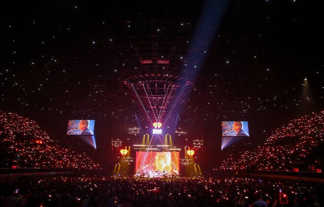 Entertainment Bilder des Tages January 15, 2022, Inglewood, CA, USA: INGLEWOOD, CALIFORNIA - JANUARY 15: Coldplay performs onstage at the 2022 iHeartRadio ALTer EGO presented by Capital One at The Forum on January 15, 2022 in Inglewood, California. Inglewood USA - ZUMAs181 20220115_zea_s181_049 Copyright: xImagespacex