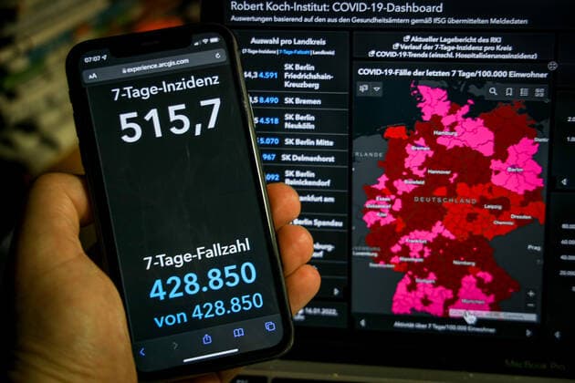 Coronavirus in Deutschland - Covid-19-Dashboard des Robert Koch-Institut 16.01.2022: Robert Koch-Institut: 7-Tage-Inzidenz 515,7. 7-Tage-Fallzahl 428.850. COVID-19-Fälle 7.965.977. Zugang um 52.504 gegenüber dem Vortag. COVID-19-Todesfälle 115.619. Zugang um 47 gegenüber dem Vortag.
