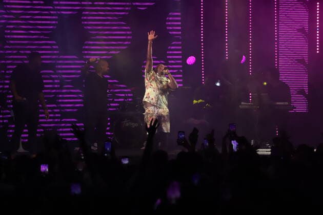 Thiaguinho Konzert in Florianopolis January 16, 2022, Florianopolis, Santa Catarina, Brazil: Brazilian singer Thiaguinho performs during a show at Hot Summer 2022, at P12 in Jurere Internacional, in the city of Florianopolis, Santa Catarina, on Sunday night (16).  Copyright: xLecoxVianax