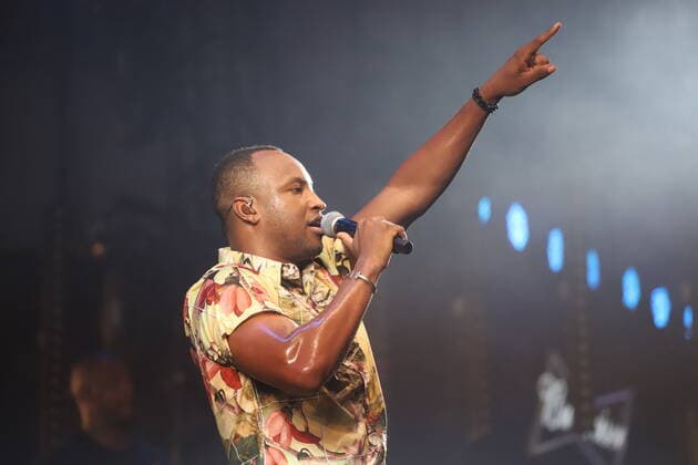 Thiaguinho Konzert in Florianopolis January 16, 2022, Florianopolis, Santa Catarina, Brazil: Brazilian singer Thiaguinho performs during a show at Hot Summer 2022, at P12 in Jurere Internacional, in the city of Florianopolis, Santa Catarina, on Sunday night (16).  Copyright: xLecoxVianax