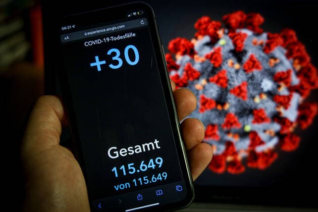 Number of COVID 19 cases exceeds 8 million Coronavirus in Germany Covid 19 Dashboard of Robert Koch Institute 17 01 2022 Robert Koch Institute 7 days Incidence 528.2 7 days Number of cases 439 243 COVID 19 cases 8 000 122 Addition by 34 145 compared to previous day COVID 19 deaths 115 649 Addition by 30 compared to previous day