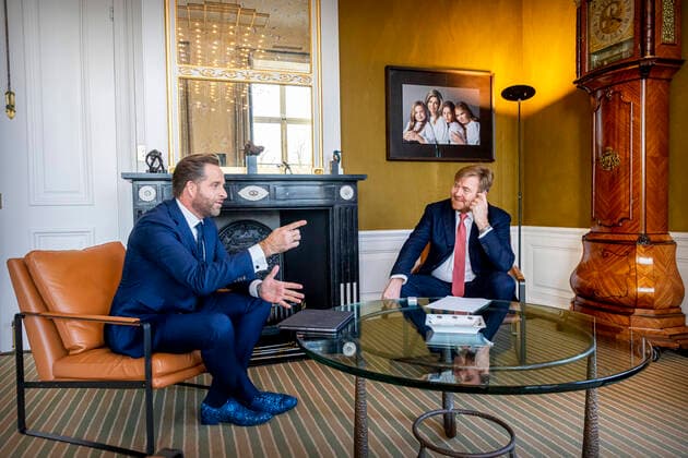 Bilder des Jahres 2022, Entertainment 01 Januar Entertainment Themen der Woche KW03 Entertainment Bilder des Tages 17-01-2022 The Hague King Willem-Alexander during a meeting with Hugo de Jonge, minister voor volkshuisvesting en ruimtelijke ordening, at palace Huis ten Bosch in The Hague. Â  Copyright: xPPEx