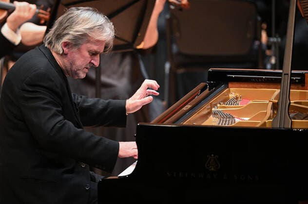Russia Music Pianist Douglas Concert 6743618 17.01.2022 British pianist, winner of the VIII International Tchaikovsky Competition Barry Douglas performs with the Moscow State Academic Symphony Orchestra conducted by Pavel Kogan at a concert in Moscow, Russia. Ramil Sitdikov Sputnik Moscow Russia  Copyright: xRamilxSitdikovx