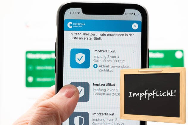 Stock- und Symbolbilder I 18.01.2022 Für eine Impfpflicht in Deutschland und Europa. Impfpflicht ist wichtig. Impfpflicht für Pflegeberufe und Beamte, Pflegeberuf Impfpflicht für alle. Recht auf körperliche Unversehrtheit. Verstoß gegen das Grundgesetz. Artikel 3 - Recht auf Unversehrtheit. Artikel 3 des Grundgesetzes. Jeder Mensch hat das Recht auf körperliche und geistige Unversehrtheit. Ja zur Impfpflicht, Pro-Impfpflicht Hamburg Studio Hamburg Deutschland Copyright: xLobeca FelixxSchlikisx