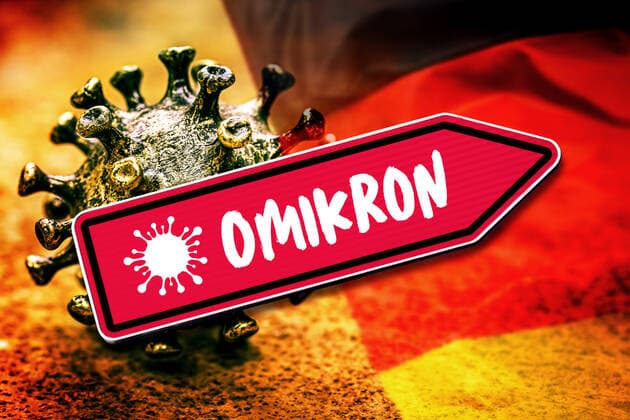 PHOTOMONTAGE, Red signpost with inscription Omikron, increasing Omikron case numbers in Germany ** NUR FUER REDAKTIONELLE ZWECKE ** EDITORIAL USE ONLY **