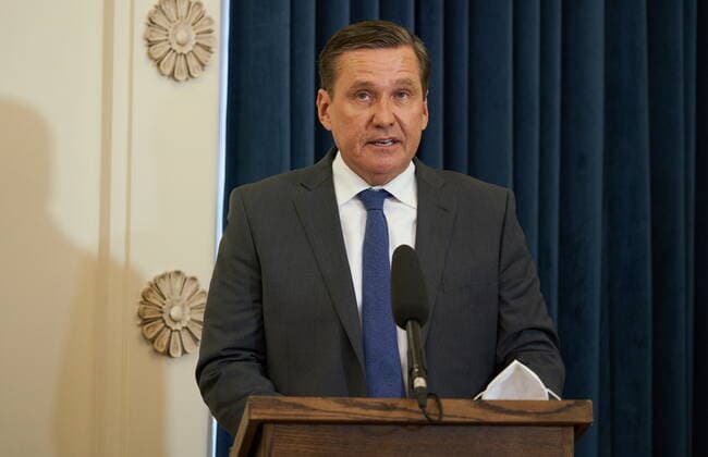 January 18, 2022, Winnipeg, MB, CANADA: Doyle Piwniuk, Minister of Transportation and Infrastructure is sworn in at the Manitoba Legislative Building in Winnipeg, Manitoba, Tuesday January 18, 2022. Winnipeg CANADA  - ZUMAc35_ 20220118_zaf_c35_058 Copyright: xDavidxLipnowskix