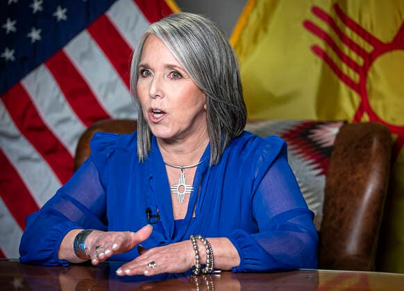 January 18, 2022, Santa Fe, New Mexico, USA: Governor Michelle Lujan Grisham delivers the State of the State address during the 56th legislative session on Tuesday, January 18, 2022. Santa Fe USA - ZUMAab1_ 20220118_zaf_ab1_011 Copyright: xJimxWeberx