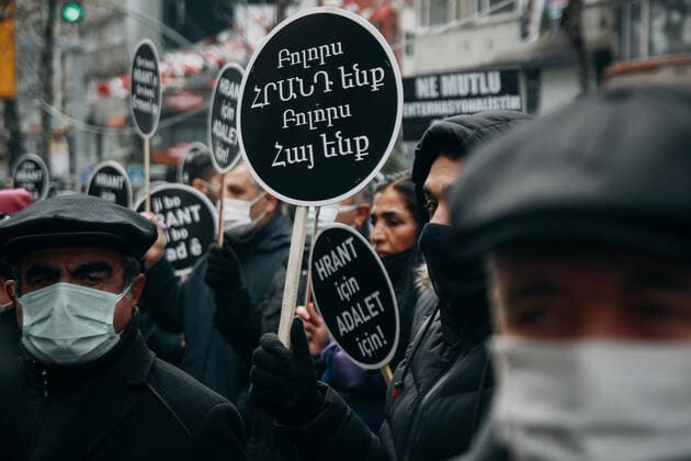 Bilder des Jahres 2022, News 01 Januar News Themen der Woche KW03 January 19, 2022, Istanbul, Sisli, Turkey: Agos Newspaper Founder and former Editor-in-Chief Hrant Dink was commemorated with a ceremony held at the place where he was killed on the 15th anniversary of his murder. Istanbul Turkey - ZUMAe134 20220119_zip_e134_010 Copyright: xSedatxElbasanx