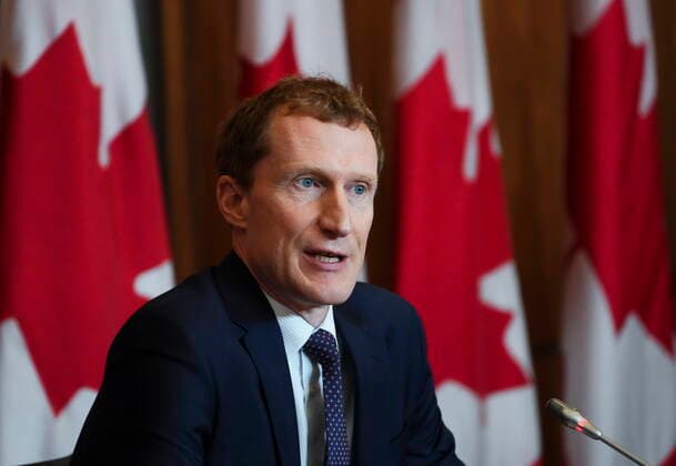 Kanada, Marc Miller, Minister für indigene Beziehungen, Pressekonferenz in Ottawa January 20, 2022, Ottawa, ON, Canada: Minister of Crown-Indigenous Relations Marc Miller speaks during a press conference in Ottawa on Thursday, Jan. 20, 2022. Ottawa Canada  - ZUMAc35_ 20220120_zaf_c35_003 Copyright: xSeanxKilpatrickx