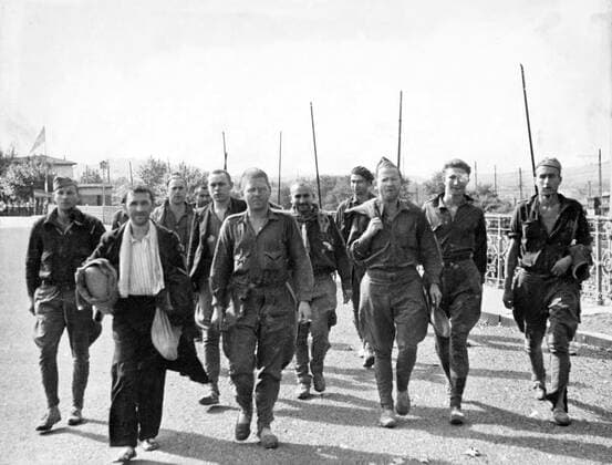 The Abraham Lincoln Brigade was a group of volunteers from the United States who served in the Spanish Civil War as soldiers, technicians, medical personnel and aviators fighting for Spanish Republican forces as part of the International Brigades, against the Fascist forces of Francisco Franco and the Spanish Nationalists.<br ><br > Of the approximately 2,800 American volunteers, between 750 and 800 were killed in action or died of wounds or sickness. Supplier:xCPAxMediaxCo.xLtd. 1060_05_cpa0026528