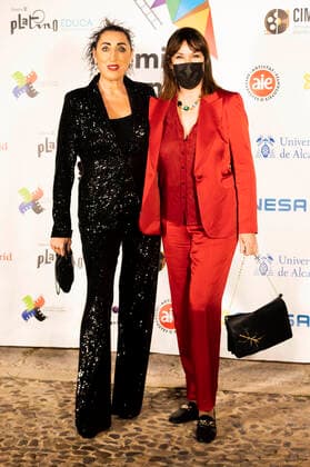 Rossy de Palma und Mabel Lozano bei der Verleihung der Premios Cygnus 2022, de Cine Solidario y de Valores in der Universität Alcala. Alcala de Henares, 20.01.2022 Mabel Lozano  Foto:xDyDxFotografosx xFuturexImage