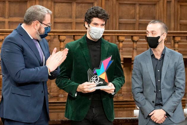 Miguel Angel Munoz und David Casas Risco bei der Verleihung der Premios Cygnus 2022, de Cine Solidario y de Valores in der Universität Alcala. Alcala de Henares, 20.01.2022 Miguel Ãngel Munoz, David Casas Risco  Foto:xDyDxFotografosx xFuturexImage