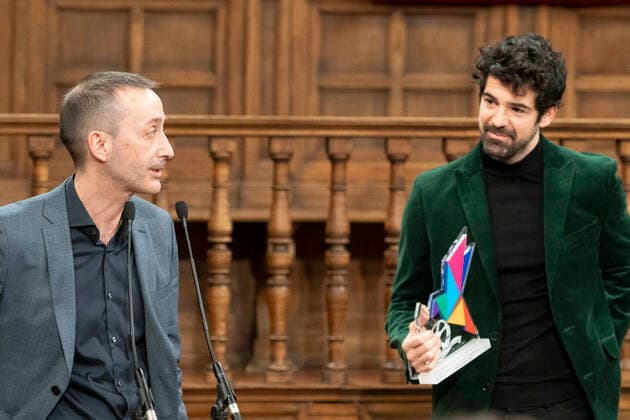David Casas Risco und Miguel Angel Munoz bei der Verleihung der Premios Cygnus 2022, de Cine Solidario y de Valores in der Universität Alcala. Alcala de Henares, 20.01.2022 David Casas Risco, Miguel Ãngel Munoz  Foto:xDyDxFotografosx xFuturexImage